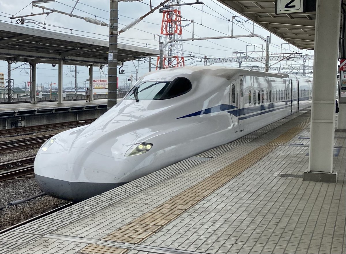 piscean100's tweet photo. 7月の京都に油断してた…
高速バスが軒並満席🈵

株優買ってないから
近鉄はコスパ悪い💦

仕方なく羽島から新幹線🚄

新幹線＋新羽島までの名鉄の合算と
近鉄特急を割引無しで乗るのと比べたら
ほとんど変わらない💦
むしろ、タイパの良さで新幹線に軍配。

通院で新幹線乗るとか初めてだーわ🚄 https://t.co/6WpDHSJ81b