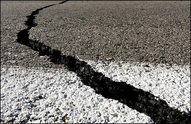 DDNewslive's tweet photo. An #earthquake ​measuring ‌5.5 magnitude struck ​near ​coast of ⁠central ​#Chile https://t.co/ECHmlW1OQ2