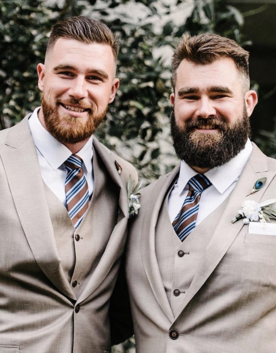BBQChiefs's tweet photo. Jason Kelce was Travis' best man ❤️💛 https://t.co/xBHxCGuC24