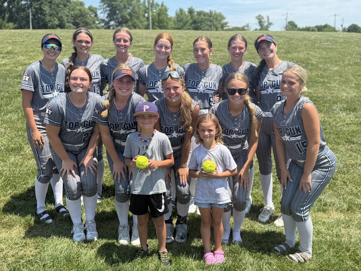 TopGunSTL_Graf's tweet photo. Always great having little fans cheer us on. Shout out to Bristol and Grayson for running all the foul balls down and being our biggest fans this weekend. #GiveBack #MACH10 https://t.co/G5B1I6Gtfx