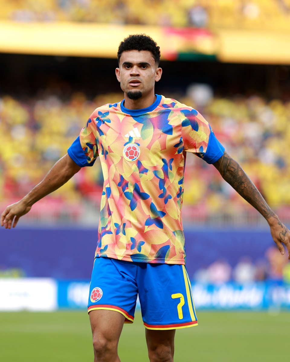 FCBayern's tweet photo. 𝑳𝙪𝒄𝙝𝒐 𝗶𝘀 𝗿𝗲𝗮𝗱𝘆. 🇨🇴🔥 https://t.co/sYMphfXlVJ