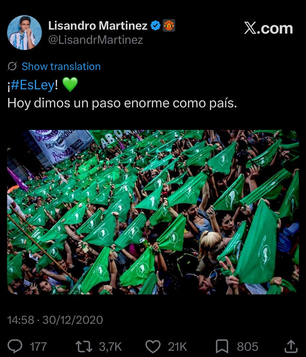 fleurqts's tweet photo. pro-lgbt and pro-abortion rights i love my woke player lisandro martinez https://t.co/dT4XXs5tMI
