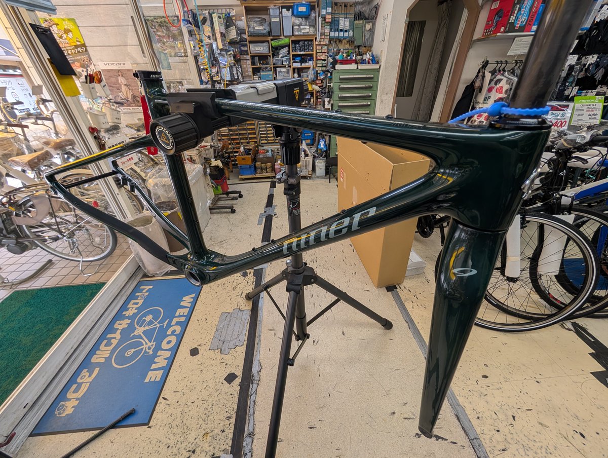 CycleTod's tweet photo. 【Niner　ORE9 RDO】

https://t.co/HAxwfFfKBG

久しぶりの筆者NEWバイク組み立て記事です。（2023年5月　BOMA　RASORⅡ以来）

今年３月に組み立てさせていただいた『Niner　RLT 9 RDO』。
軽量なグラベルロードバイク、いいな・・・！と組ませていただいたバイクに触発されて決めちゃいました。😆 https://t.co/gaE3j94cvy