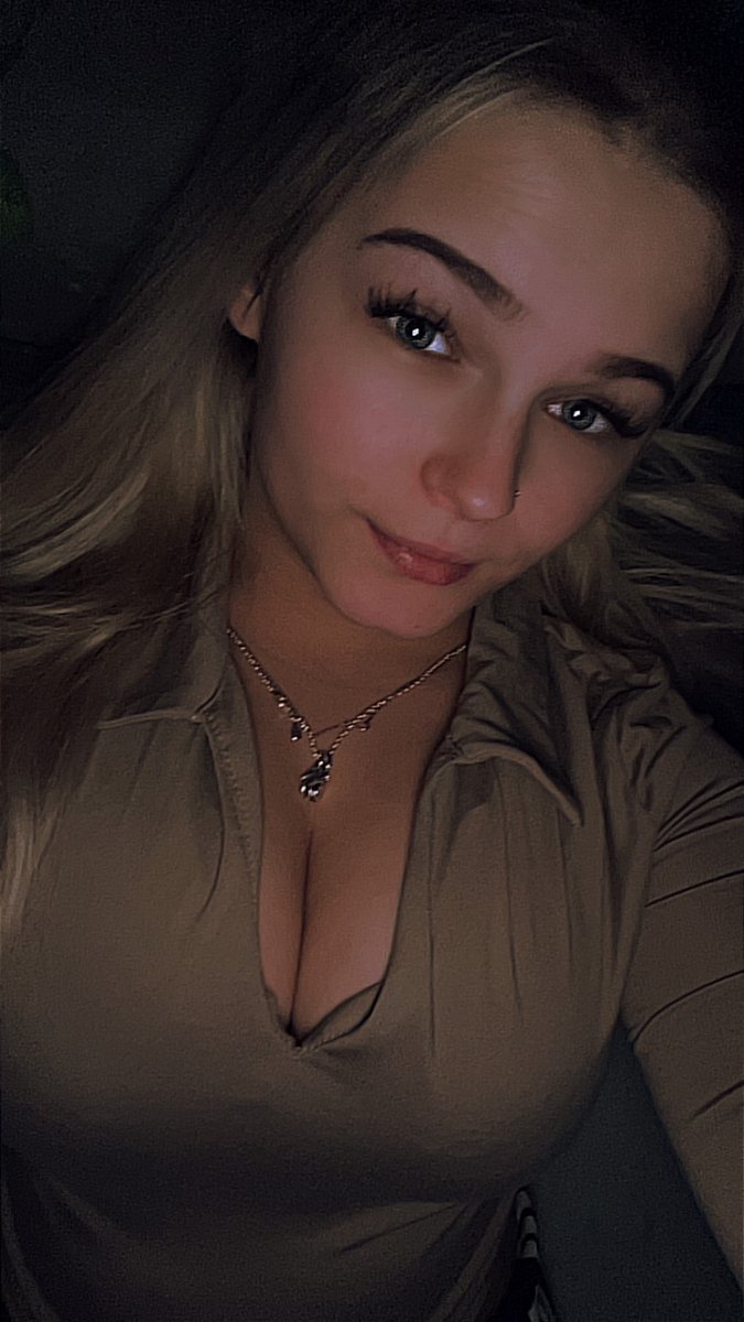ava sophie parker tweet media