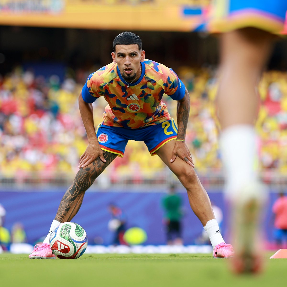 CONMEBOL's tweet photo. Enfocados en un objetivo 🇨🇴💪

#CopaMundialFIFA https://t.co/riRFmSHuV2