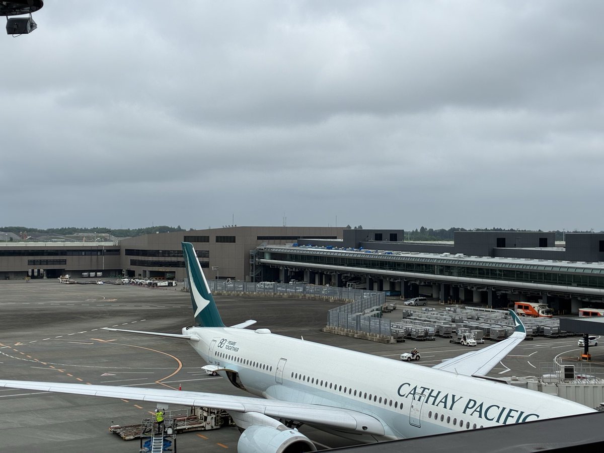 kanadeop52's tweet photo. 久々に成田空港へ。

ピアノはカワイのグランド、音は抑えめでした。練習中のグラナドス演奏中アレグロを初めて人前で弾き、一緒に行ったお友達に良い曲だね！と言って貰えたけれど私が弾いたのは完全に別もので申し訳ない😂
本当はもっとテンポ速くてカッコいい曲😎と伝えました♬ https://t.co/Feq8ikRoS0