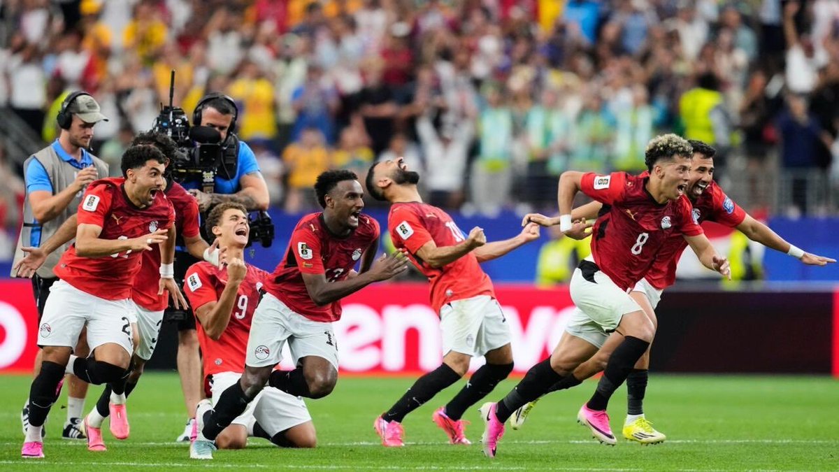 alwatanoman's tweet photo. #مصر تتأهل لدور الـ 16 لأول مرة في تاريخها بعد الفوز على أستراليا بركلات الترجيح بعد التعادل في الأشواط الأصلية والإضافية 1-1 https://t.co/p8IBZU0jIy