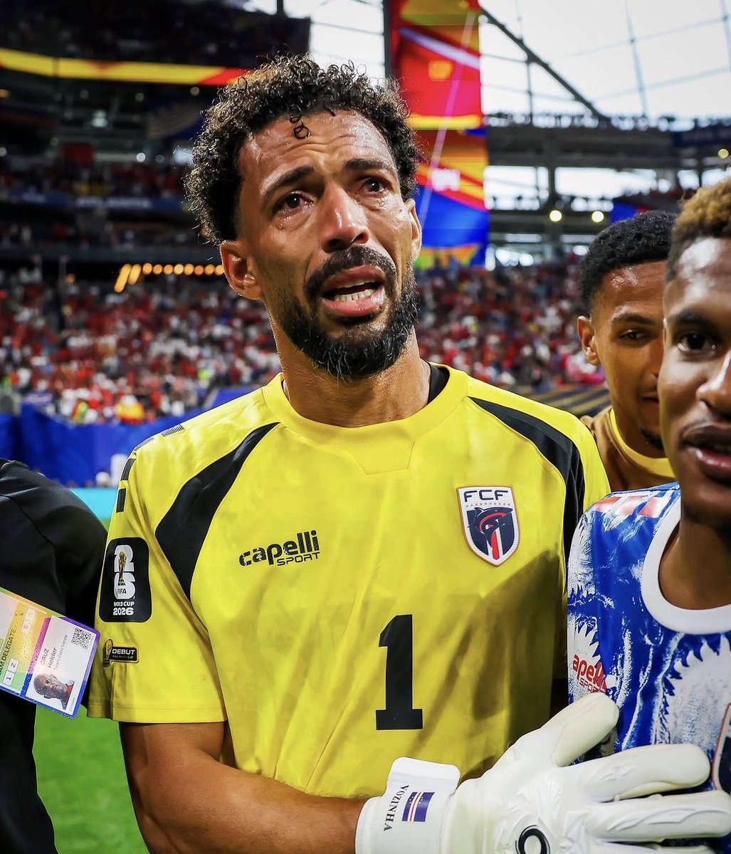 marianazac's tweet photo. Grande #CaboVerde  gracias por demostrar lo que es jugar con pasión, corazón y que cuando algo se sueña se puede lograr! Ganaron el corazón y respeto de todo el mundo! 👏🏼👏🏼👏🏼👏🏼
Y @vozinhapr 🎩 https://t.co/CZLoECOgbS