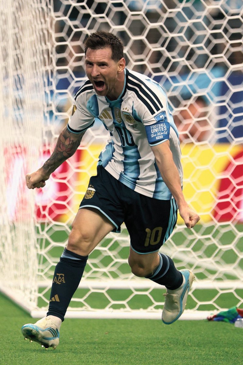 JoseDavid1982's tweet photo. Leo Messi también hoy se convierte en el máximo asistidor en la historia d los mundiales con (9), rompiendo el récord que tenía empatado con el Diego Maradona con (8).

Leo que mundial estás haciendo.

@gastonedul @giraltpablo @DSports @espn @afa https://t.co/ji87nRAr0d