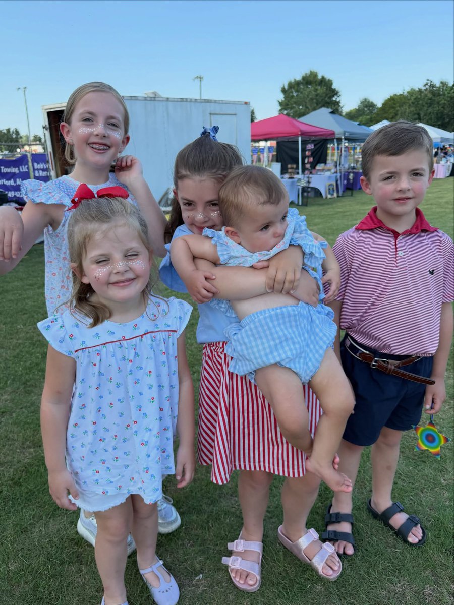 Matthews4AL's tweet photo. Thank you Hartford for having our family and team out last night to celebrate America’s 250! 🇺🇸 Let Freedom Ring 🇺🇸 https://t.co/ottPexqWQv