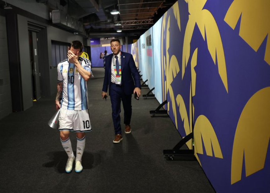 LM10 Brasil tweet media