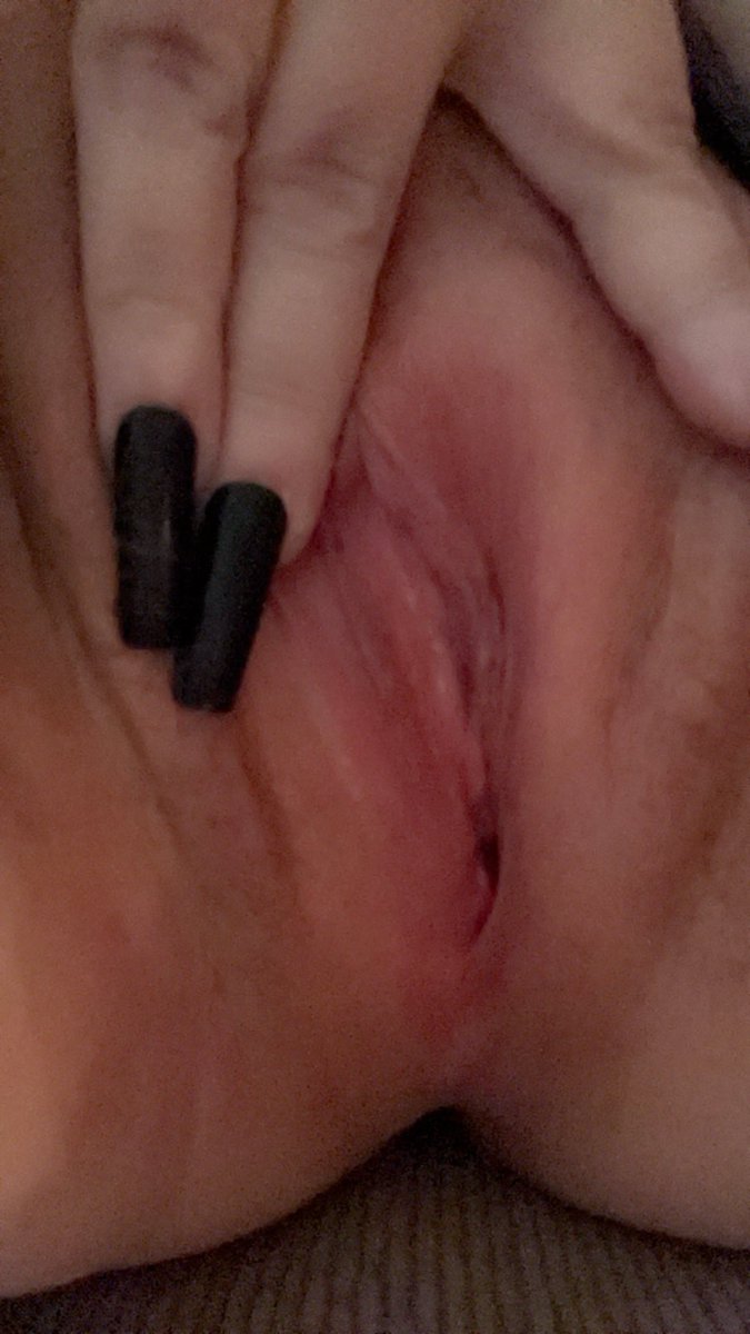 DeliaDeed's tweet photo. Take a good lick #onlyfans https://t.co/7BHbvmjZqb