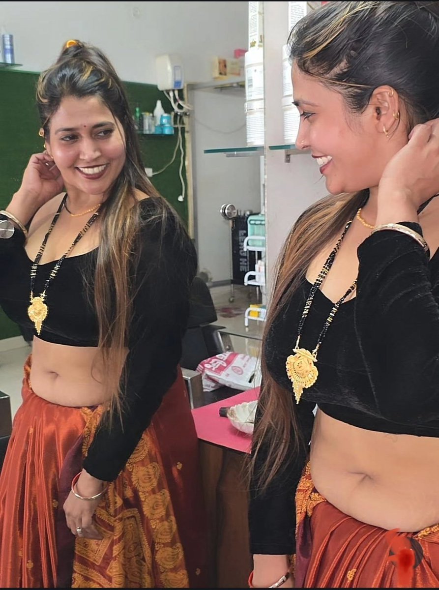 viralgirlsuhila's tweet photo. मेरा आज का न्यू लुक कैसी लग रही हूं आप सब लोगों को कमेंट में बताओ https://t.co/7da7Atus75