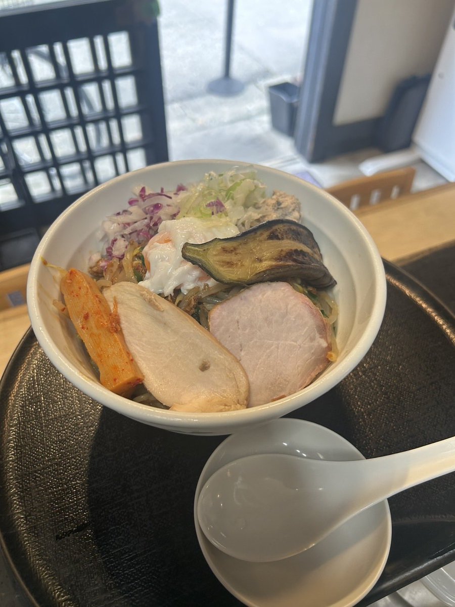 thtoratora85's tweet photo. 7月4日(土)
営業時間
11:00〜22:00（LO）

限定メニュー
✨冷やし味噌まぜそば✨
茄子の揚げ浸し、温玉、つくね

ご来店お待ちしております
つけ麺たけもと
東京都大田区南雪谷2-12-6
📞03-6421-9199 https://t.co/xb4TxifdLk
