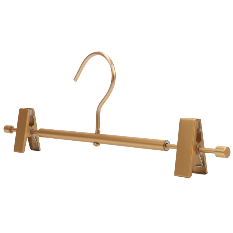 KinidaHanger's tweet photo. Organizing skirts and slacks elegantly with these matte gold clips. ✨
#HangerSupplier #HangerFactory #ClosetHangers #fyp https://t.co/DQICNEp2zM