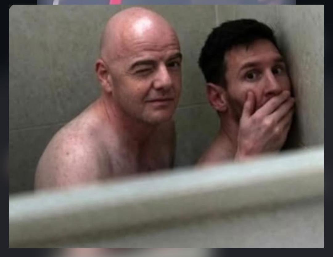 espectro_89's tweet photo. @eldiariodedross Papito que no vistes que Messi ya pagó el robo? https://t.co/QXdxx56Tpe