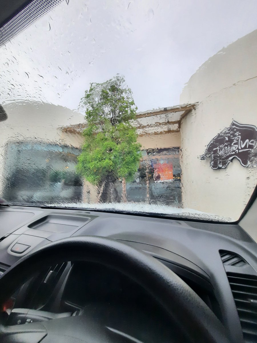 Rider77_Rayong's tweet photo. ฝนตกแต่เช้า...จะไปทำอะไรดีละมงทีนี้

#มาบตาพุด
#ระยอง https://t.co/urDHqU9Rh9