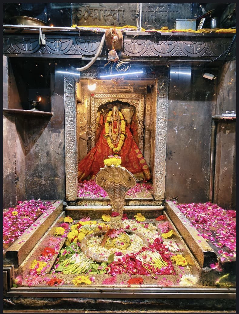 12Jyotirling's tweet photo. श्री ॐकारेश्वर ज्योतिर्लिंग मंगला आरती श्रृंगार | 04.06.2026

Shri Omkareshwar Jyotirlinga Mangala Aarti Shringar | 04.06.2026 https://t.co/czYTtSsKSD