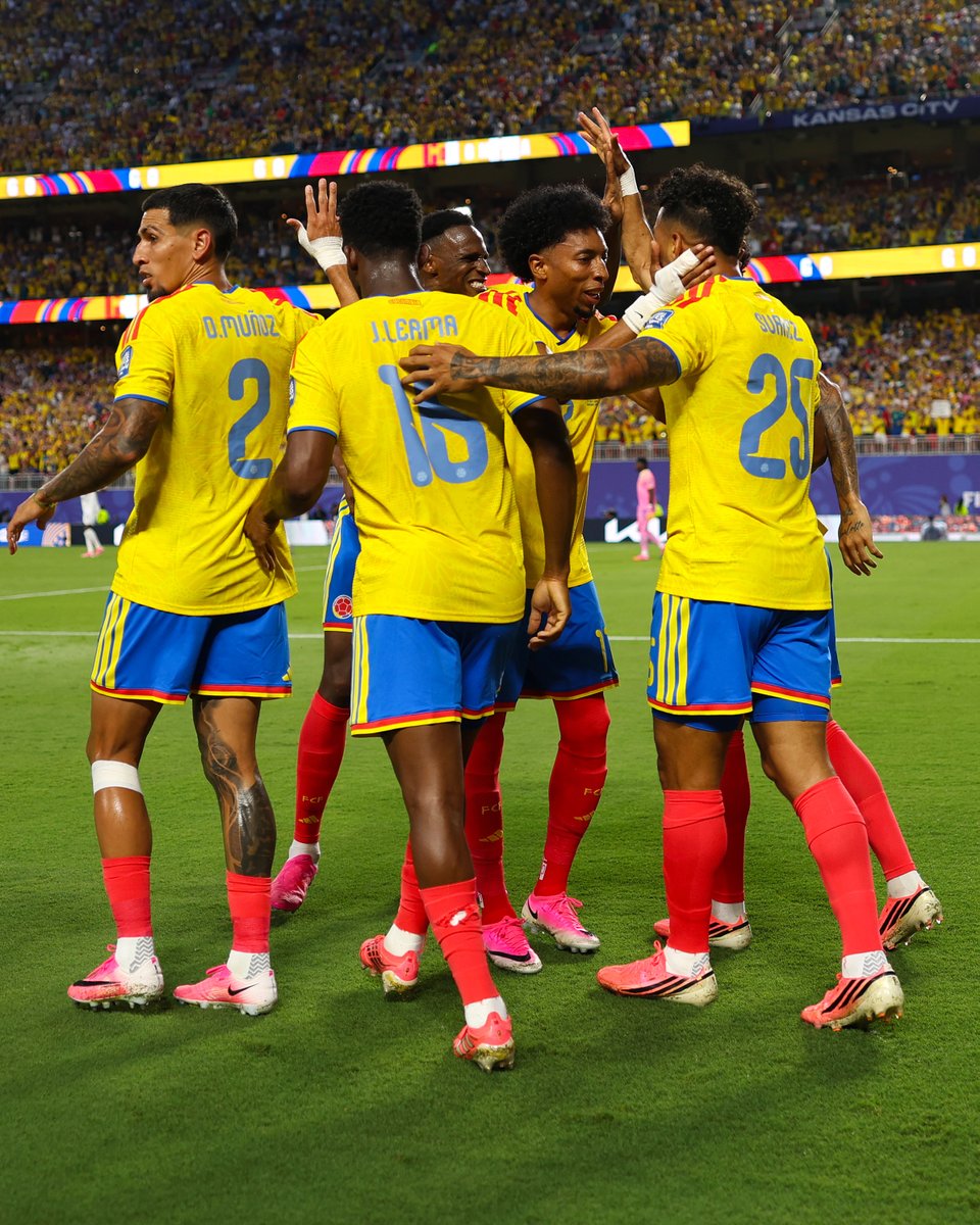 brfootball's tweet photo. Jhon Arias gets Colombia on the board against Ghana 🇨🇴 https://t.co/Ncm1r1eNRa
