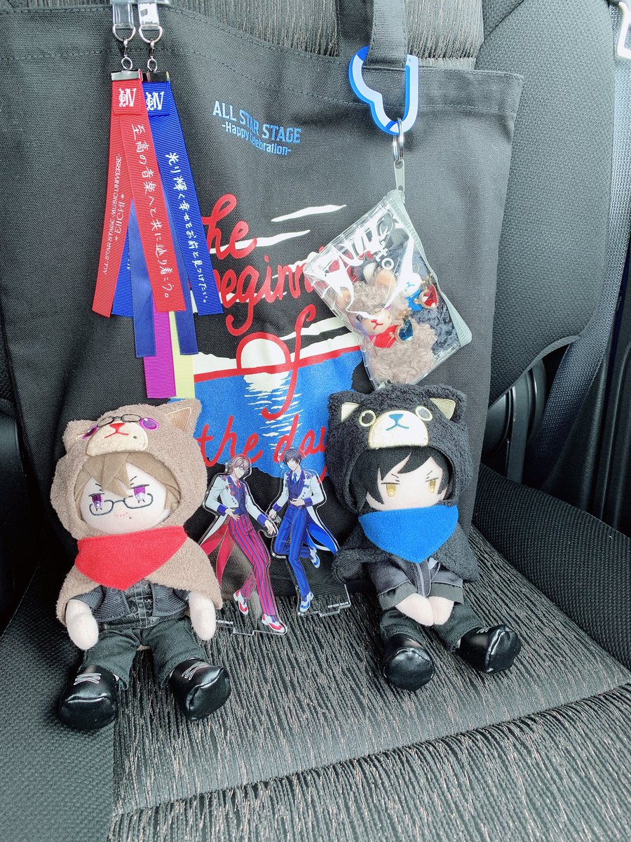 shiki908's tweet photo. 本日もディレイ行ってきます❤️💙 https://t.co/wwCNjJ4lrY