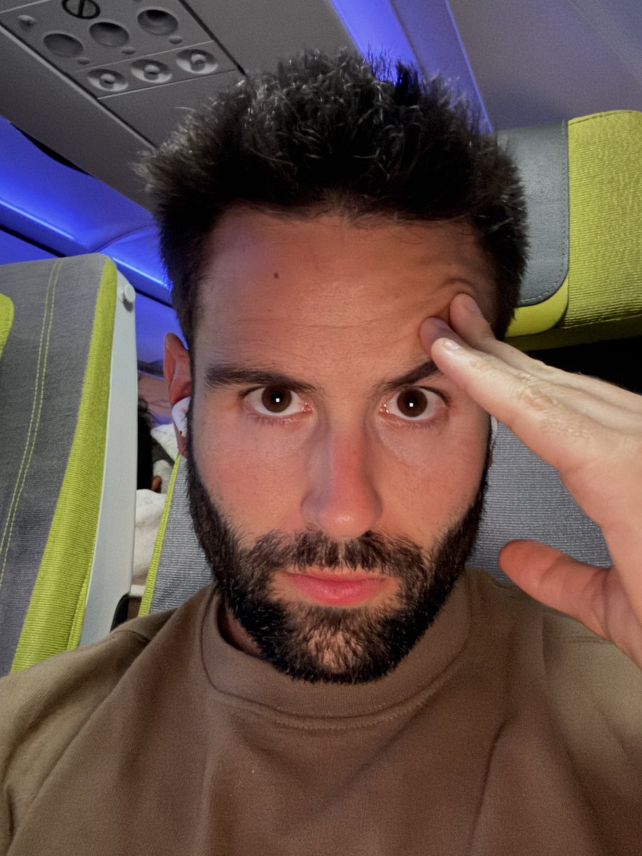 The_Dave_Mani's tweet photo. 😡THE WORLD'S WORST AIRPORT!!! ✈️
📍Montréal-Trudeau International Airport 
Literally every time we land back home, we are stuck on the runway waiting for a gate because the airport is too small. Last time, we waited 30 minutes and today it took just over 1 hour. (Both times caused by an Air Canada airplane running late which this airline is another issue of its own)
And let's not start on the 10 years and 10 billion dollars renovation project...