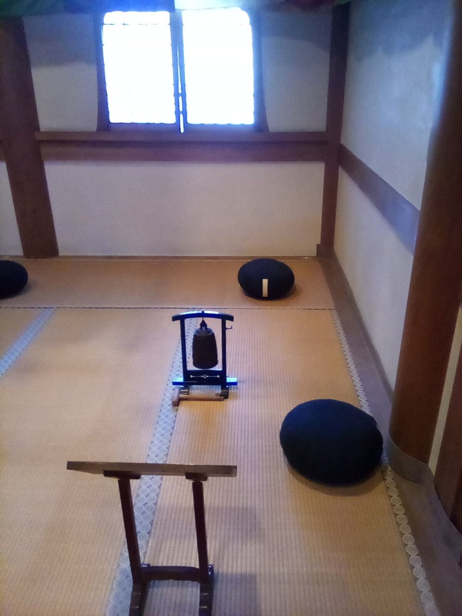 kobukannon's tweet photo. 明日は、坐禅会です。

時間: 7時～8時　場所: 奥の院
参加費は無料です。
※6:50開場

＊初心者の方は前日までにお電話にてご予約ください。( tel:0276 - 88 - 1728 )

＊坐れない方はいす坐禅もできます。

初心者の方もどうぞお気軽にご参加ください。

#こぶ観音　#石打こぶ観音　#坐禅会 https://t.co/m9nSzRiPOK