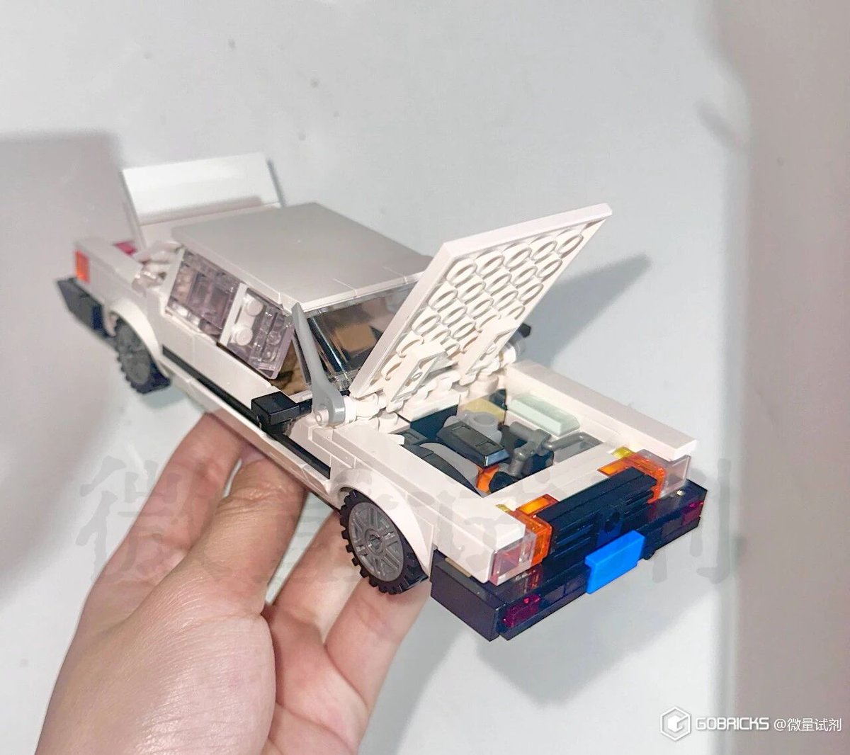 OneBrickCN's tweet photo. Onebrick:大众桑塔纳 #lego #legomoc #onebrick #car https://t.co/HgUx3lwbK0