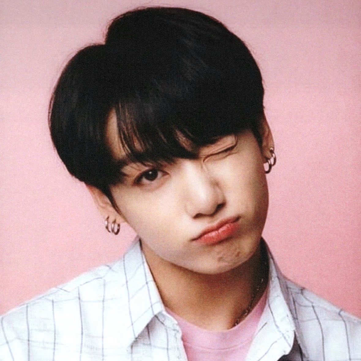 etta⁷ ❀ seeing bts tweet media