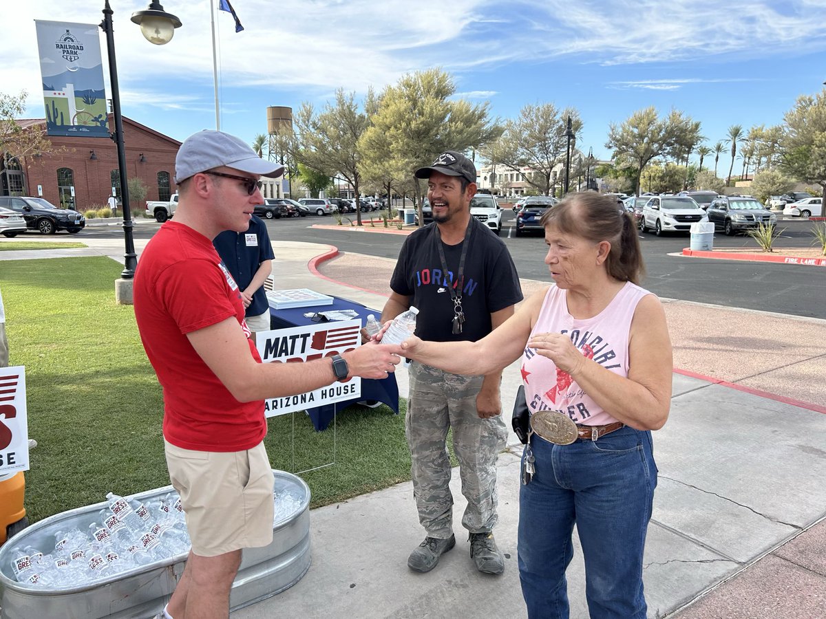 MatthewGress's tweet photo. Great to join Senator Carine Werner (@CarineWerner) at Scottsdale’s Red, White & Choo Choo celebration! 🇺🇸

We handed out cold water, met with neighbors, and celebrated America’s 250th birthday with families from across #LD4.

Thank you to the City of Scottsdale (@scottsdaleazgov) for hosting another terrific community event. Happy Independence Day!