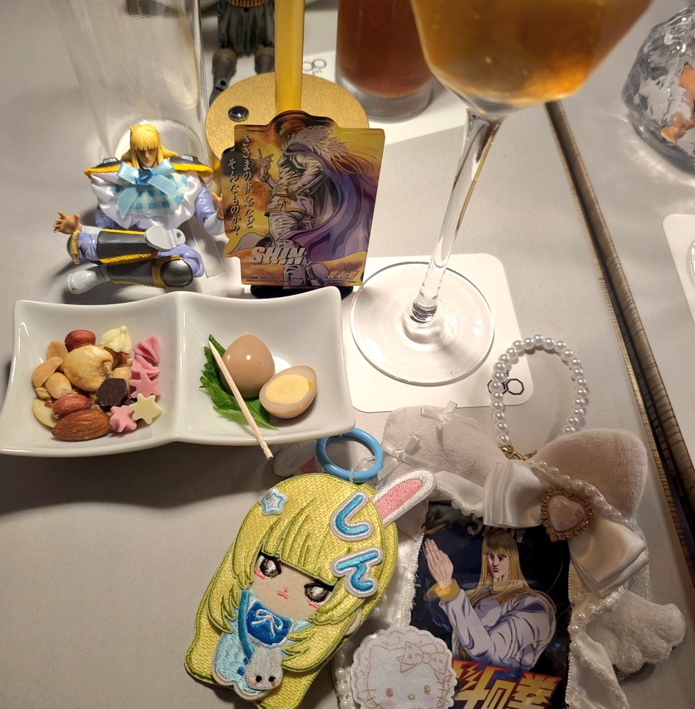 moSouthernCross's tweet photo. 6月22日に北斗女子達と🥰♡ホテルコラボ、ラウンドワンからのBAR🥰✨️めちゃ楽しかった！お酒詳しくない&amp;語彙力が無くて纏められず今に💦
推しイメージカクテルを作ったよ！もちろんシン👱‍♀️
monin杏仁×absoltVanillaとかなんとかw
初対面なのに優しくしてくれて皆様ありがと〜♡是非また遊んでほち♡😍 https://t.co/9xbG2zWsem