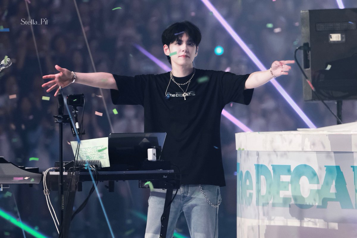 Stella_Pil's tweet photo. 260703 The DECADE Finale 
#데이식스 #DAY6 #원필 #WONPIL https://t.co/wqzM31uaA8