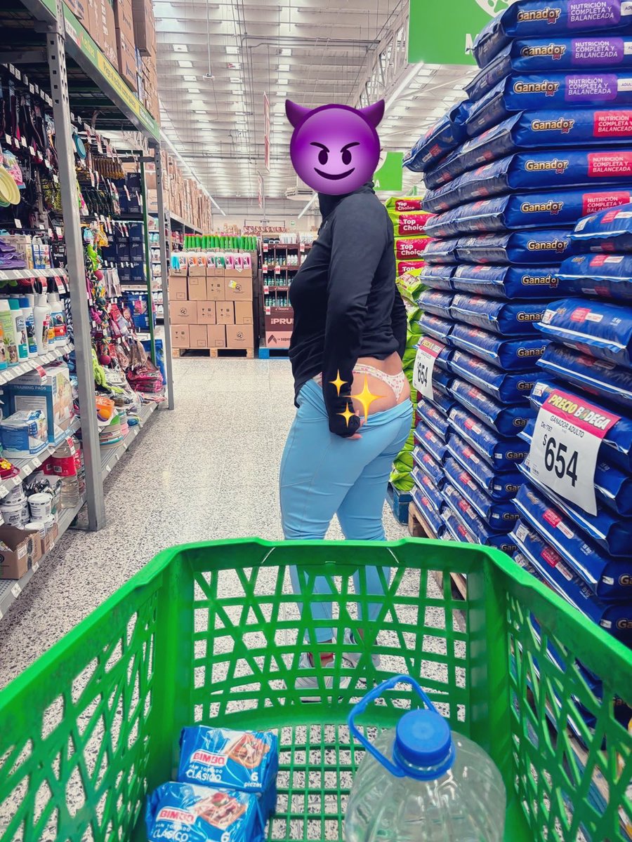 cancerypicis31's tweet photo. En el pasillo de las croquetas, pal perro 🍑🔥 https://t.co/tDPVEZPY5T