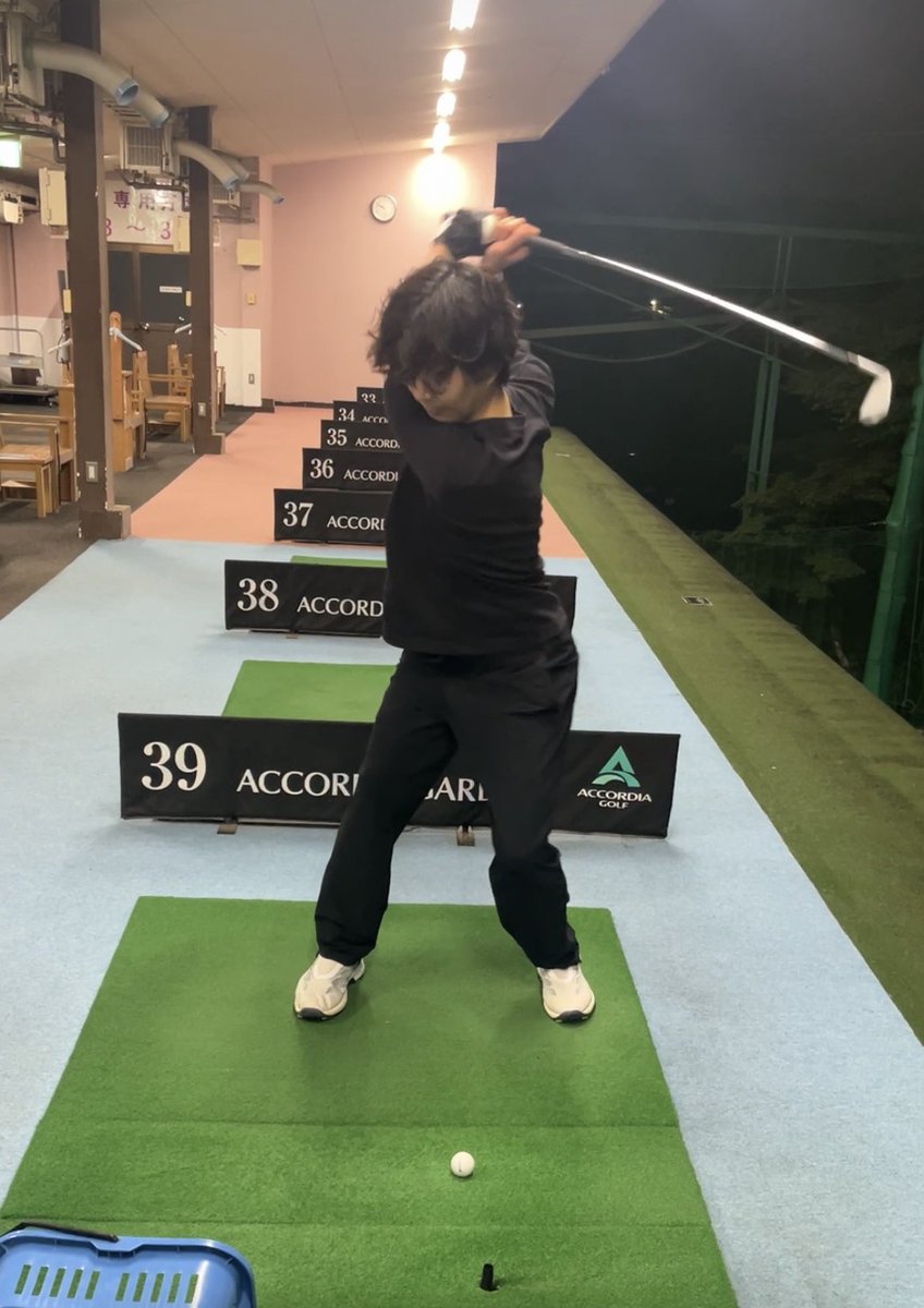 sosogolfmemo's tweet photo. 1枚目のハンドレイト気味なインパクトになってしまうのは
2枚目のアーリーリリースが原因で
3枚目のオーバートップがその原因で
4枚目が更にその原因？ https://t.co/LcDhNiJtMI