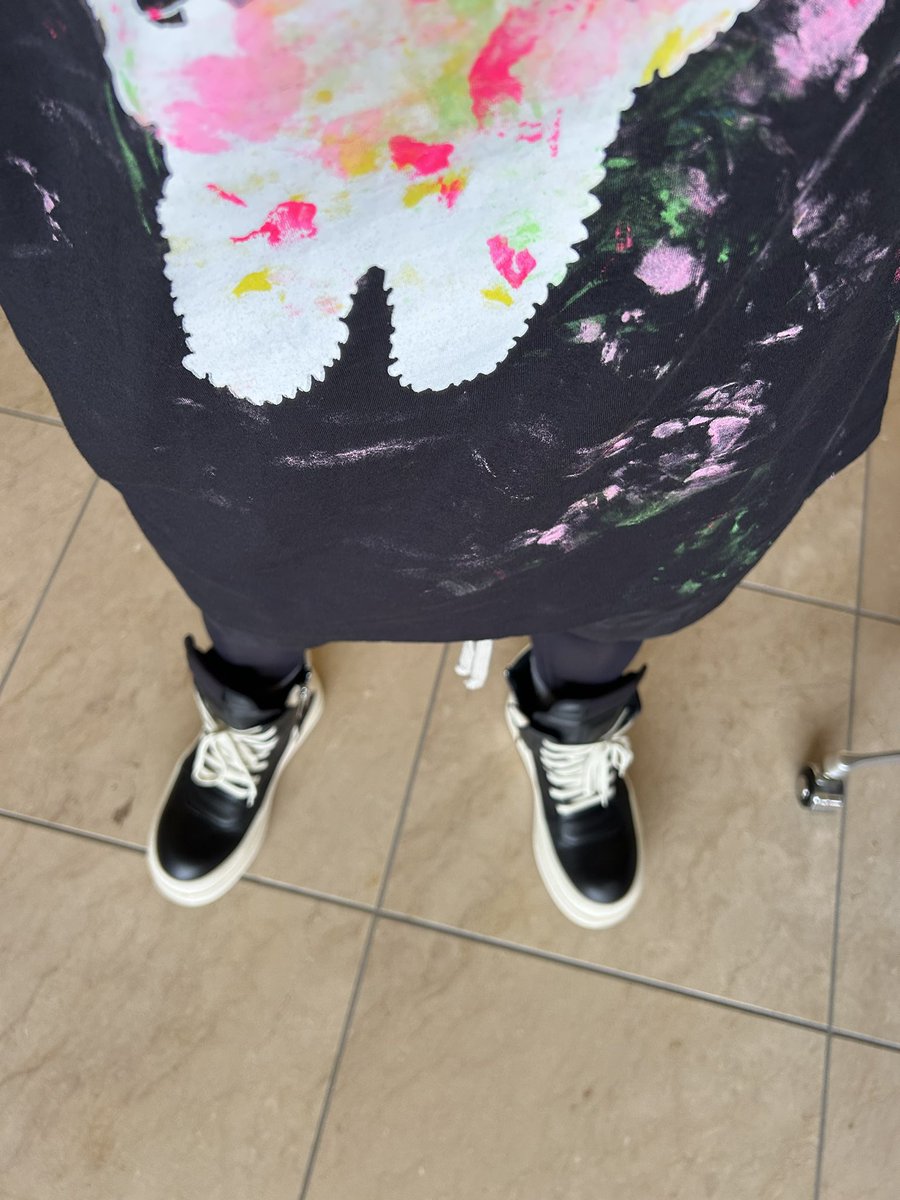 mic_key0323's tweet photo. (*ﾟ∋ﾟ)安心してください。履いてますよ。 https://t.co/4zg79yGRva