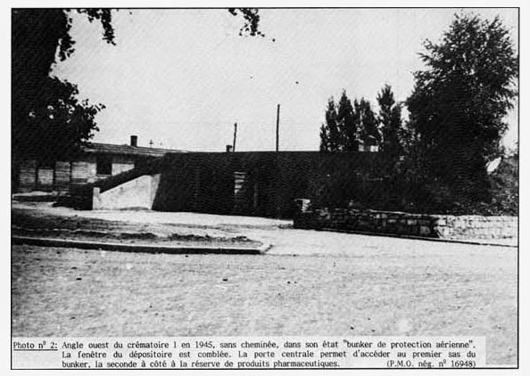 DeanSmi47962704's tweet photo. Why was there no chimney at Auschwitz in 1945? 🤔 https://t.co/d7OX50ylej