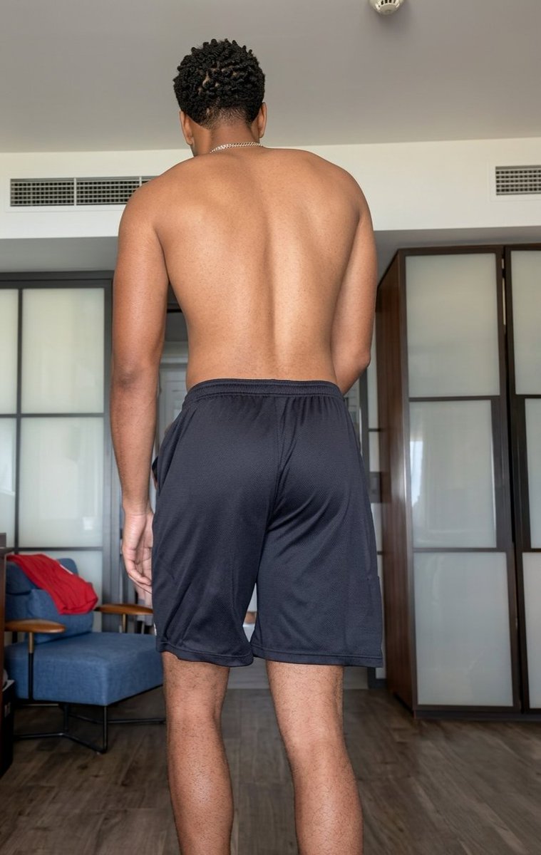paztlyfe0's tweet photo. Jeremiah brown so corny but soooo Caked Up 😭😍🍑 https://t.co/5Lni60skKe