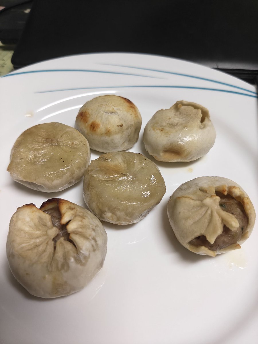 Chung5202's tweet photo. 好的~爆汁餡餅不適合氣炸😓😓 https://t.co/3RrSQzlQNA