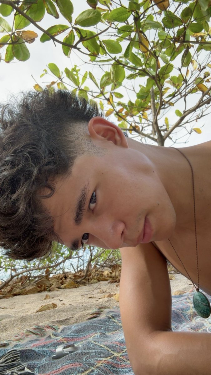 roxander__'s tweet photo. 🐠🌊🪸 https://t.co/qhkmaovxbT