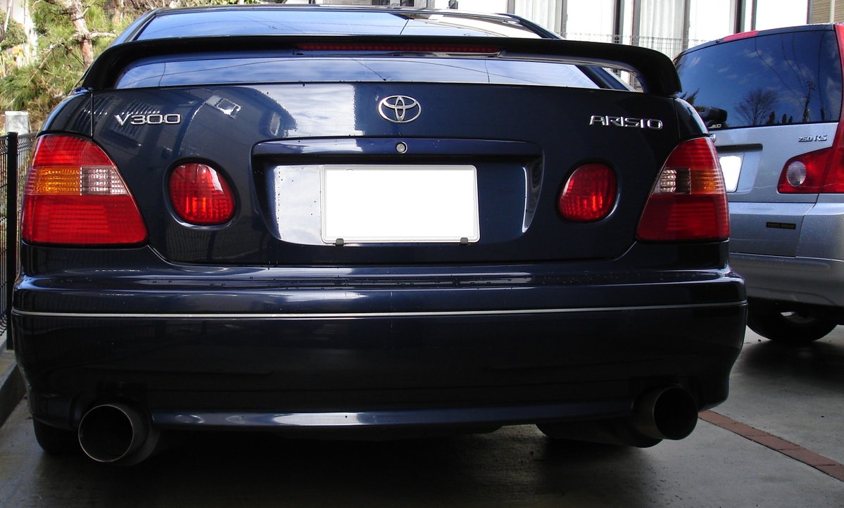 Hisui_Madoka's tweet photo. 日産、日産とは言っていても、トヨタも乗ってみて言ってます。
21セルシオ、161アリスト、30ソアラとかね。
スバルのアイサイトは安全性最高だと思うし、WRX、B4も大好き。
三菱の四駆も好きだし、GTOを愛車にしなかった事を後悔してます。
ホンダはVTECにシビれたし。

それでも、日産が好きなのね。 https://t.co/N1TAno3g9U