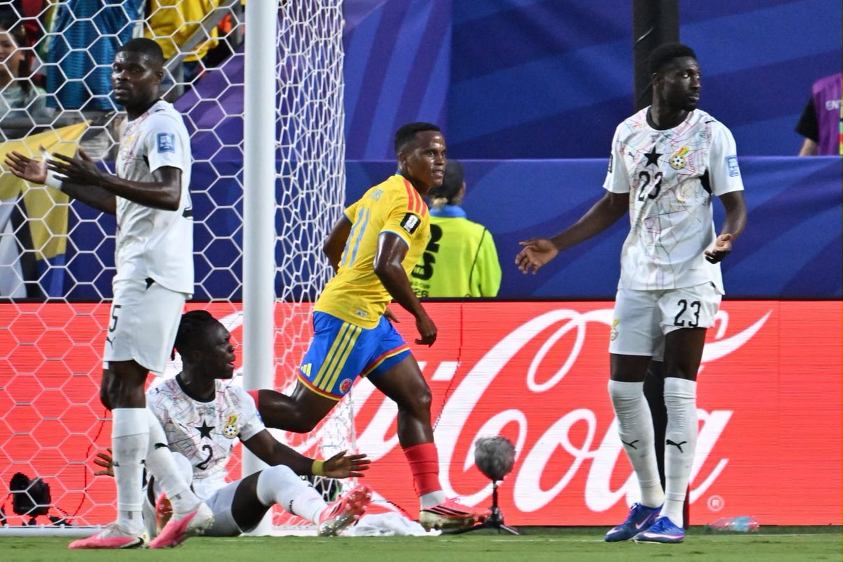 DiariodeCA's tweet photo. #DeportesDCA | Finalizaron ⏱️ los primeros 45 minutos del juego Colombia 🇨🇴 ante Ghana 🇬🇭. Los cafeteros ganan 1-0.
Estadio: Kansas  City Stadium 
Dieciseisavos
Colombia 1 🇨🇴
Ghana 0 🇬🇭
Partido # 88
Mundial 2026

✍🏻 @HerbertG_DCA
📷 EFE https://t.co/fs6BRM8hzx