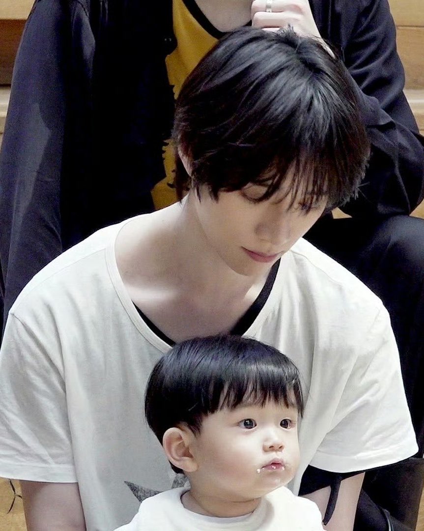 HangGyu3i3's tweet photo. 아니ㅋㅋㅋㅋㅋㅋㅋ https://t.co/eSUjtiPwwl