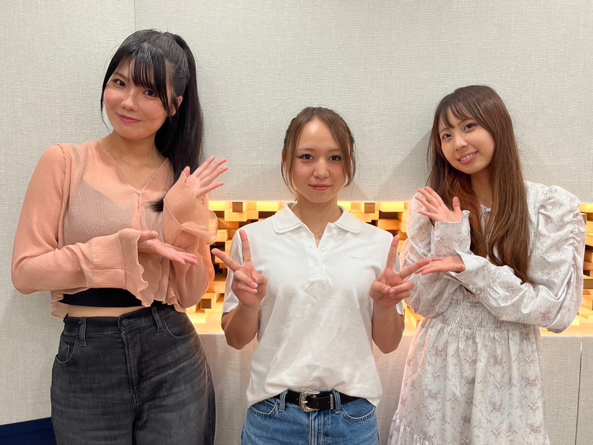 k1wgp_pr's tweet photo. 【メディア情報】
🥊松谷 綺（@kr_rc_210）🎀
📻「とりカルラジオ」にゲスト出演👏👏
明日7/5（日）21:00〜放送です👋
🎙️MC
星咲花那さん（@hoshizaki_kana）（サガリちゃん役）、
野田真理愛さん（@maria1313minnie）（みかわちゃん役）♪
🖼イラスト：もちうささん（シュガーフォックス）

📱スマホでお聴きいただけます！ 
リスラジ  https://t.co/C7nF8bx3Li → 関東 → レインボータウンFM（88.5MHz）  

[ #k1wgp | #k1max ]