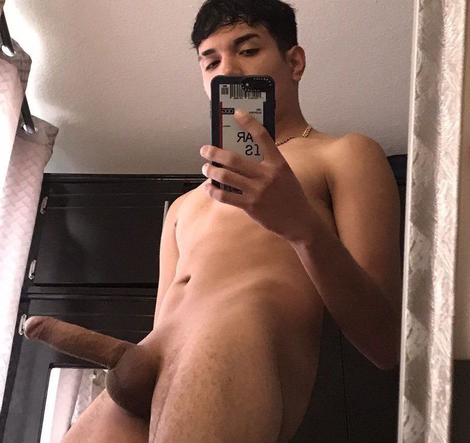 TwinkyAMF2's tweet photo. Únete al grupo de chicos gays en Telegram 🔥😏⬇️

https://t.co/86CUabfa9b https://t.co/VBfET2NrcU