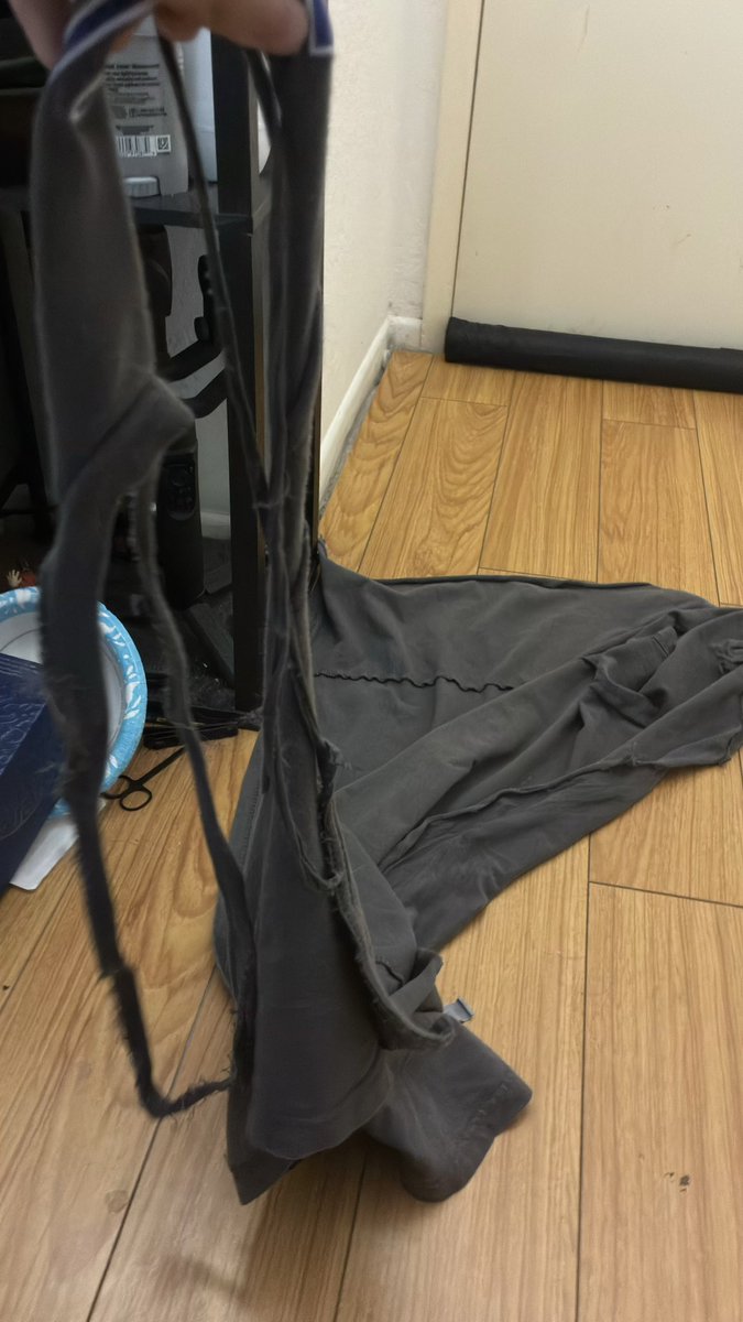 ImJustWhispy's tweet photo. Voice acting got a little bit heated, ripped my shirt in half 😭 💔 https://t.co/d5U7Ypmd3S