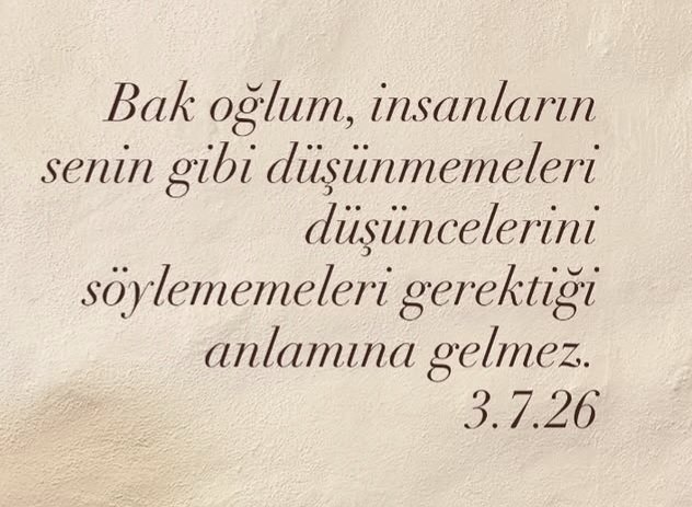 Hsyda's tweet photo. Konu sadece İslamla alakalı olduğu zaman herkes bu kadar özgürlükçü, herkes bu kadar modern, herkes bu kadar konuşma hakkına sahip. Sizin kutsalınıza bir dil uzatılsın bakalım, özgürlükçülüğünüz bir anda kaybolur, yerden yere vurup hemen yobaz ilan edersiniz konuşanı. https://t.co/dRSfUXPEnj