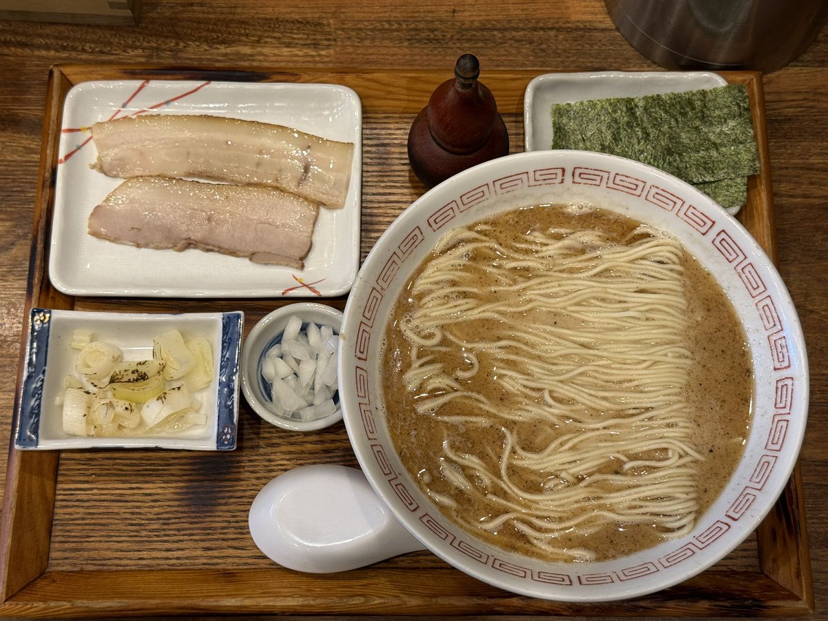 ummochi97's tweet photo. おいしすぎた🥲🥲
和え麺まで食べてお腹いっぱい🥹 https://t.co/MofmMByKyu