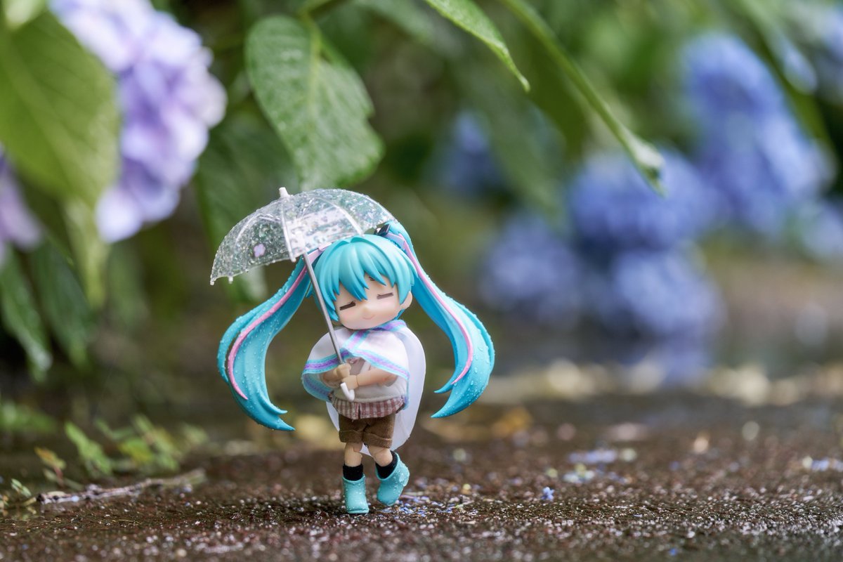 takapyx's tweet photo. 自慢の傘は、どんな雨でもだいじょーぶ！☔️☔️

#ねんどろいど #初音ミク https://t.co/uZrLCip2my