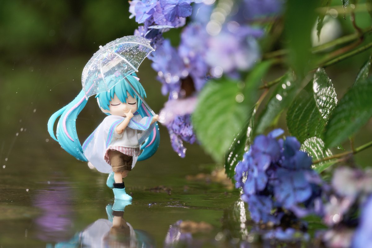 takapyx's tweet photo. 自慢の傘は、どんな雨でもだいじょーぶ！☔️☔️

#ねんどろいど #初音ミク https://t.co/uZrLCip2my