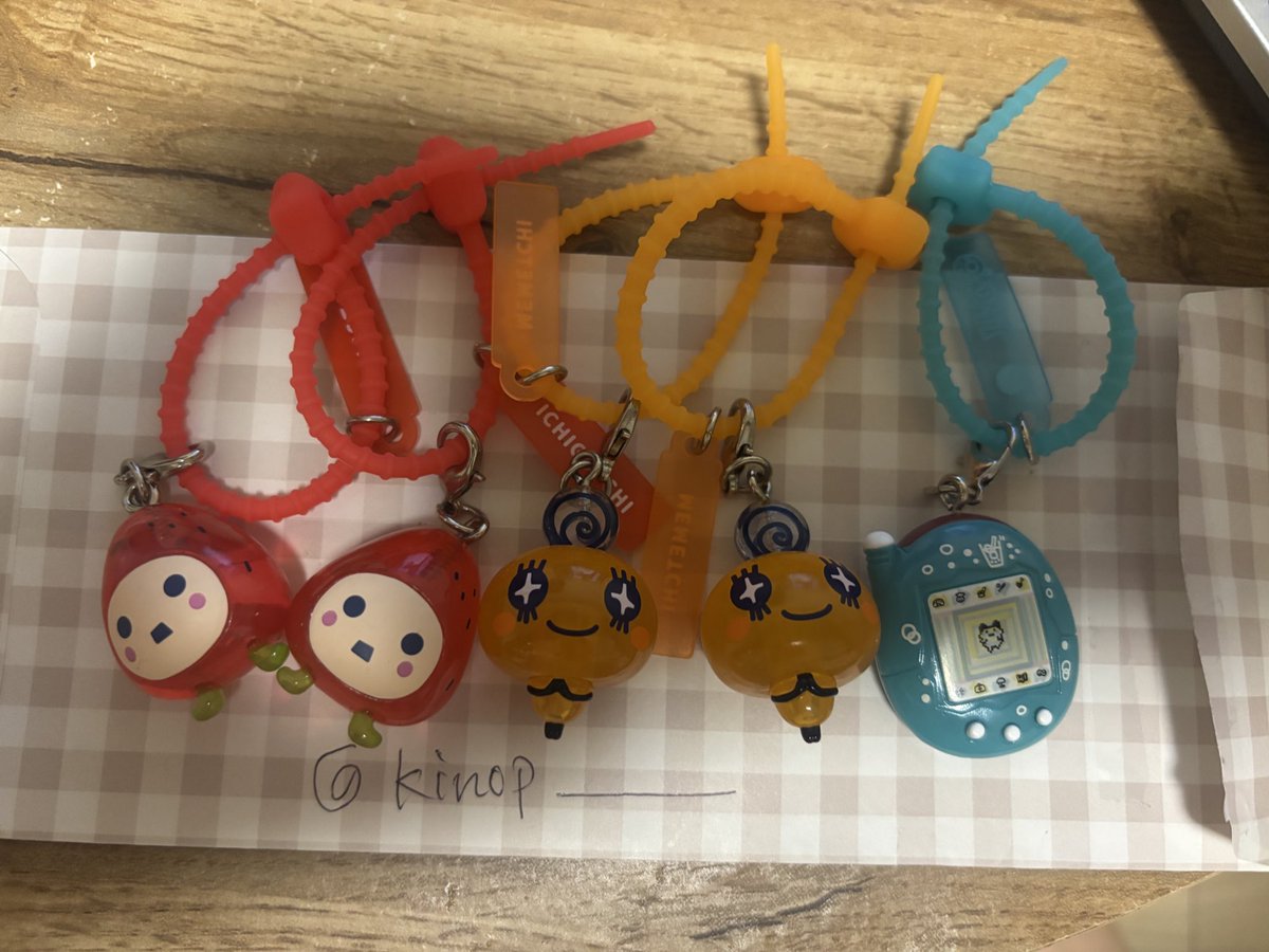 kinop____'s tweet photo. 【交換】たまごっち カラフルマルチチャーム アナザーカラーverセブンイレブン セブン ガチャ

【譲】いちごっち✖️2、めめっち✖️2、ケーたま

【求】ふらわっち

郵送での交換希望📮
お気軽にお声掛けください。 https://t.co/cZpyGG8UiM