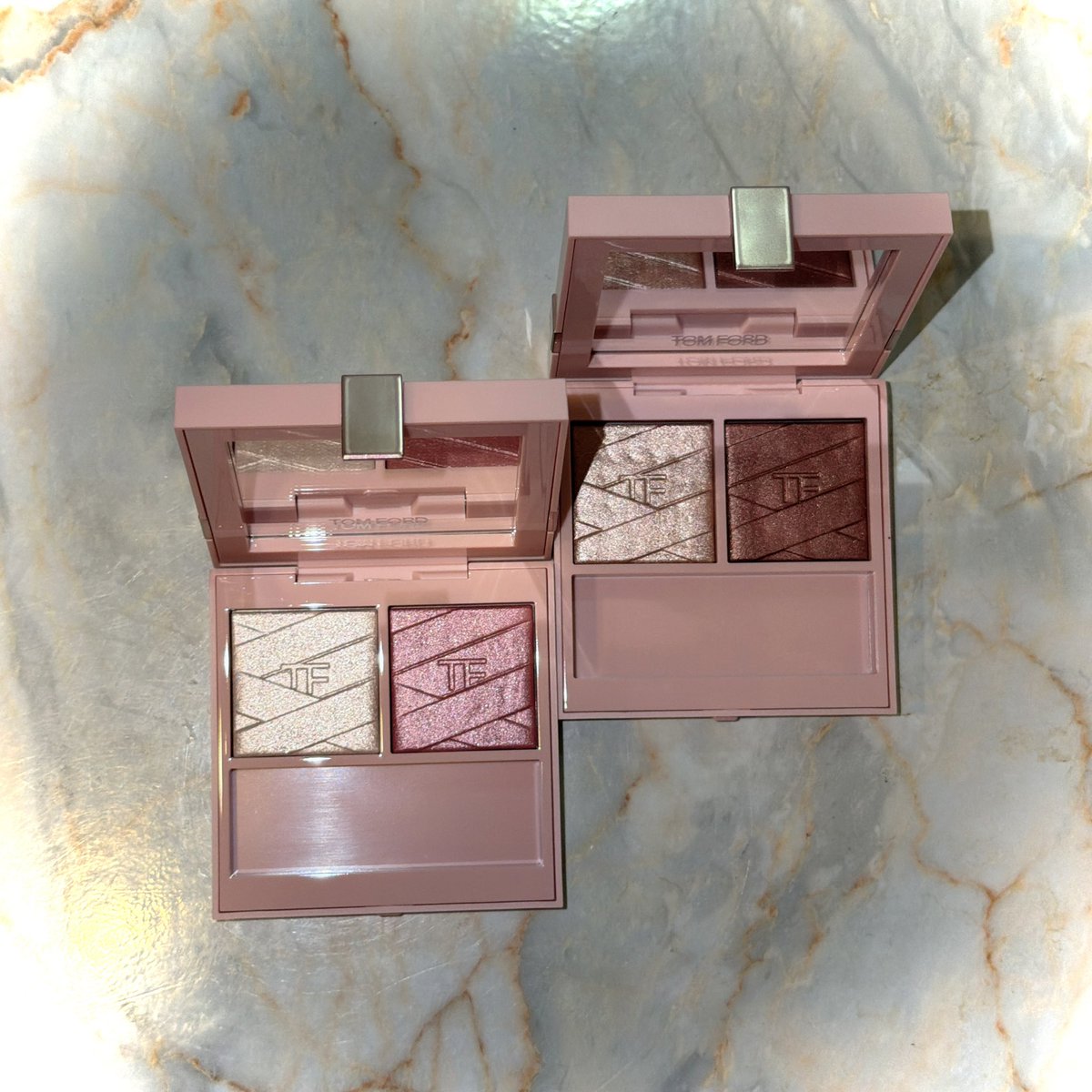TOMFORD アイ カラー デュオ ルミエール 01ピンクディザイア 02 